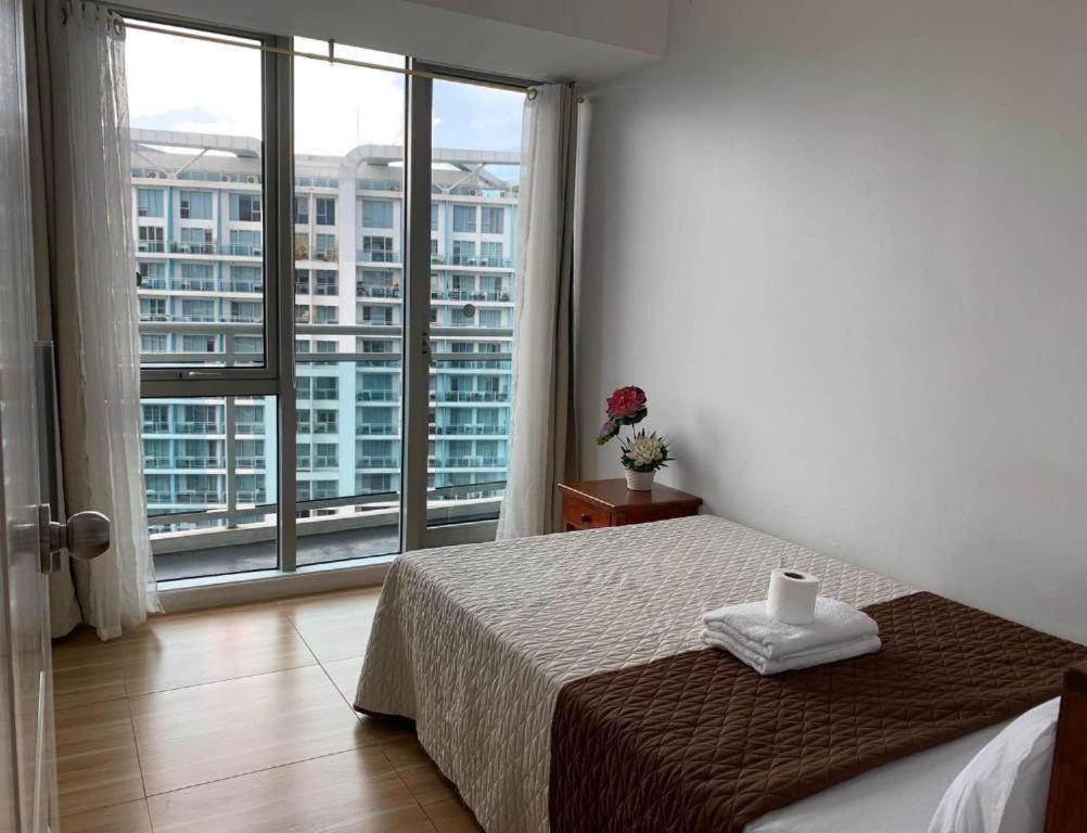 Azure C7 Balcony, Wifi, Near Mall Airport 마닐라 외부 사진